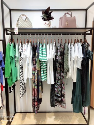 開服裝店的進貨渠道選擇芝麻e柜品牌折扣店童裝、男裝、女裝加盟店可靠嗎